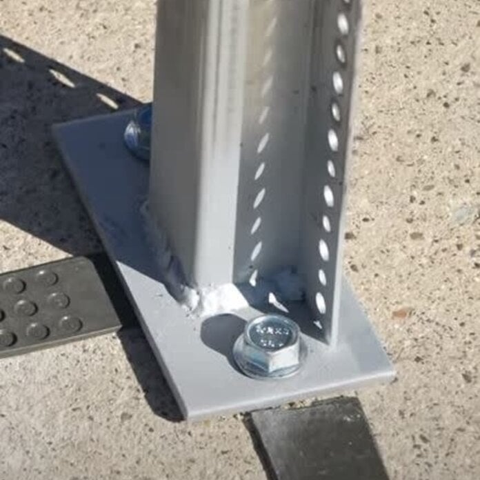 TRIDENT PLUS W/ WELDED BASEPLATE - CONCRETE MOUNT